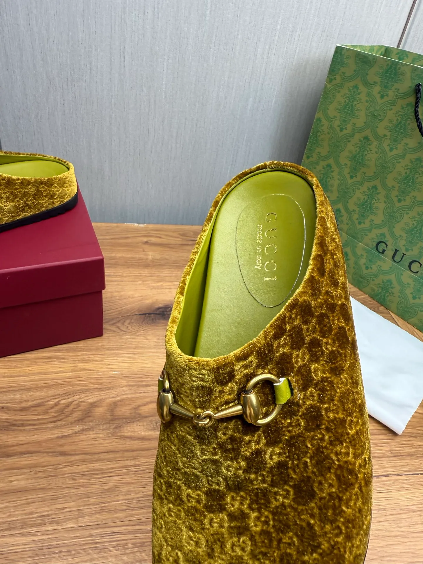 Men's men's shoes💰Pili 420💰Maoli 460💰 ＧＵＣＣＩGucci. Popular couple slippers hot sale🩷💚 🩴Official website one to one production 35-45 size 45 46 🉑️Customized!